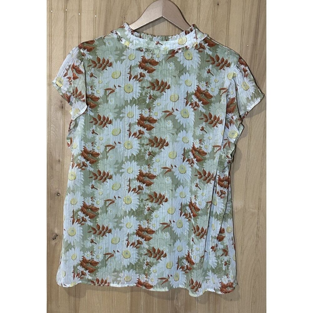 Green Gold Floral Ruffle-Trim Button Front Blouse - Picture 2 of 4